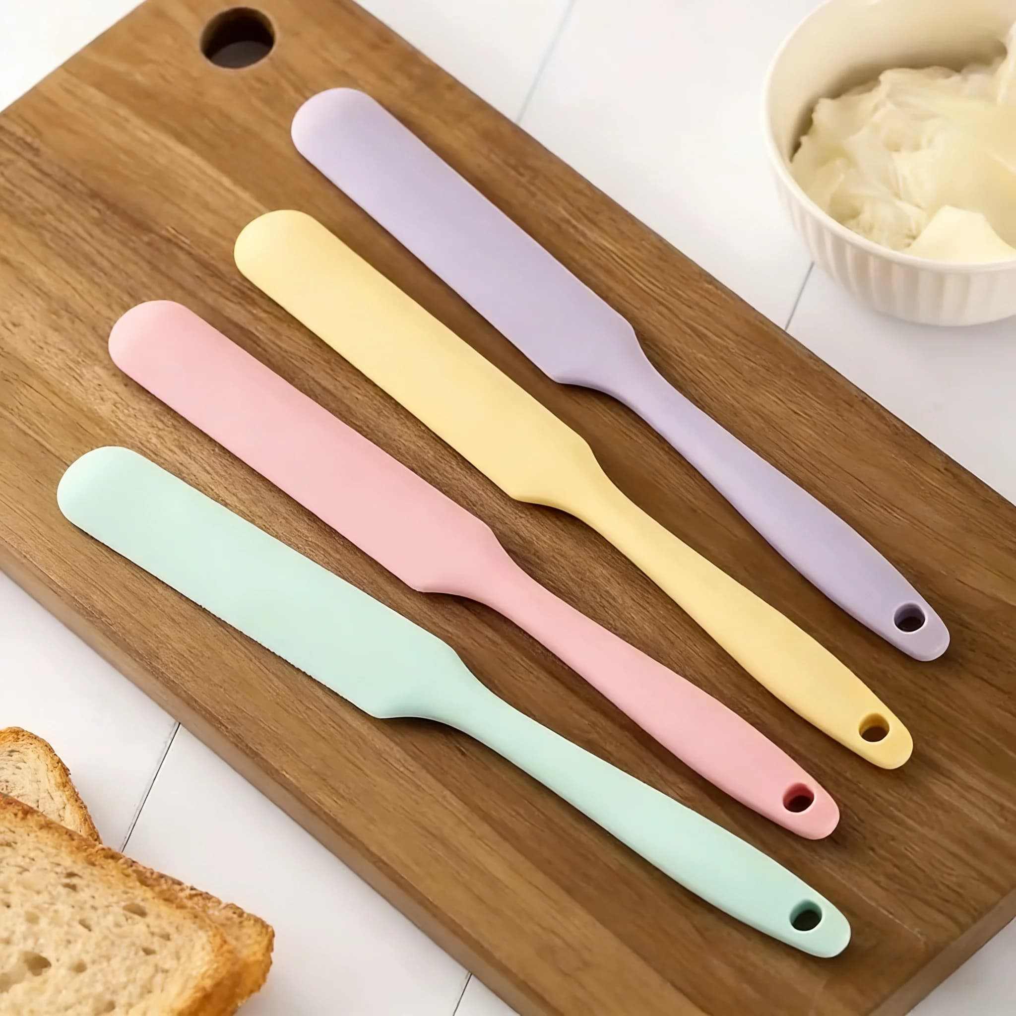 Colorful Silicone Kitchen Spatula Set: Heat Resistant Racks for Use in Kitchen and Pastry