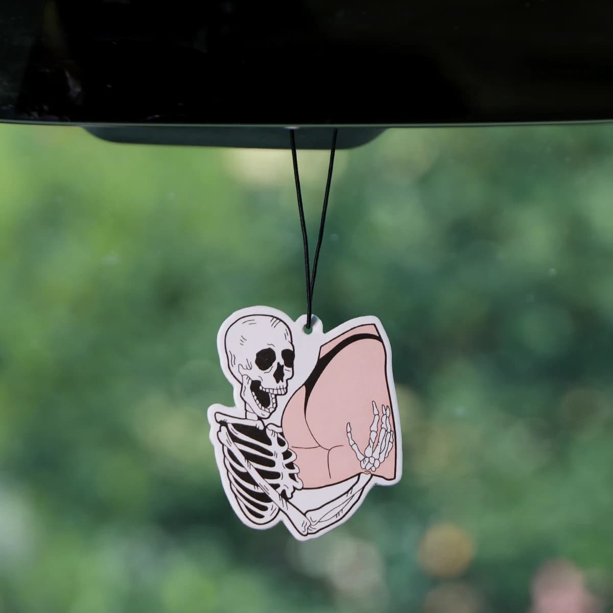 Funny Aromatherapy Tablets for Car Skeleton Interior Car Scent Pendant Deodorant for Environments Mirror Rear Decoration Hanging