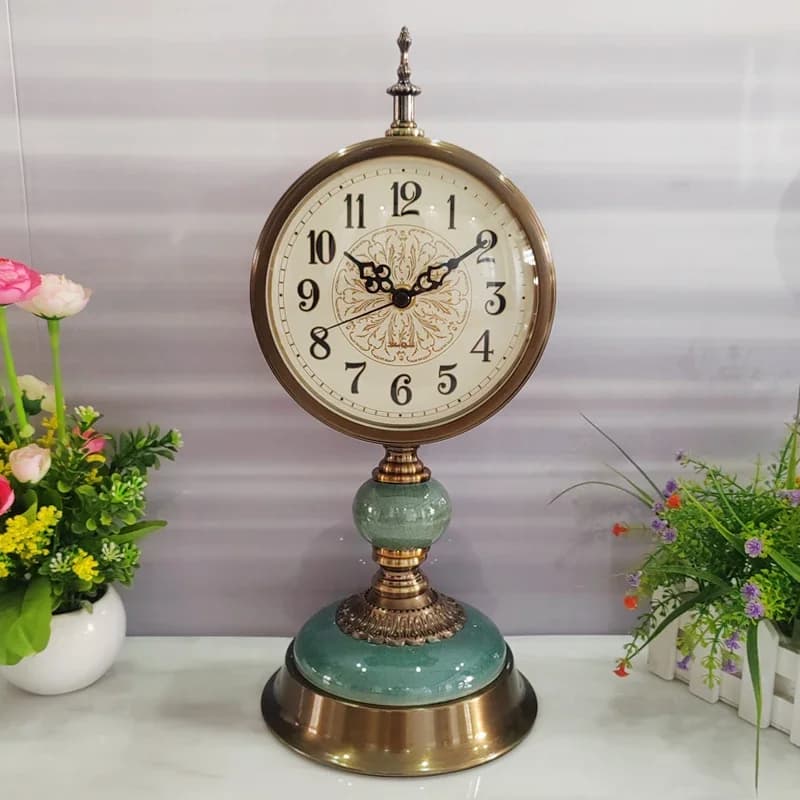 Clock European Retro Clock Household Desk Clock Decoration Bedroom Clock Decoration American Light Luxury Pendulum Clock