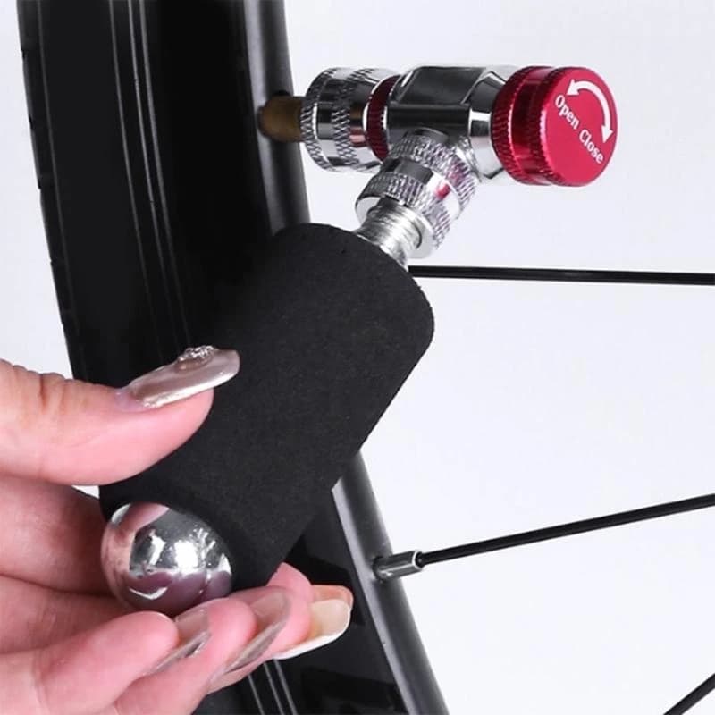 Testa gonfiaggio CO2 per mountain bike con pompa per biciclette a pompaggio rapido con manicotto in spugna