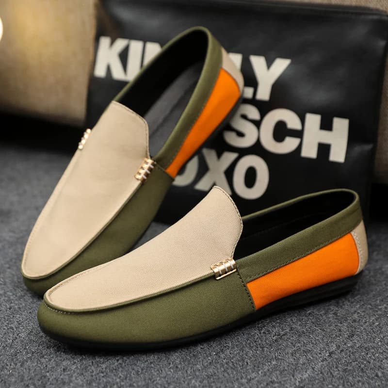 Mocassini estivi da uomo, scarpe basse leggere e traspiranti, slip-on casual, comode e antiscivolo, scarpe da guida da uomo.
