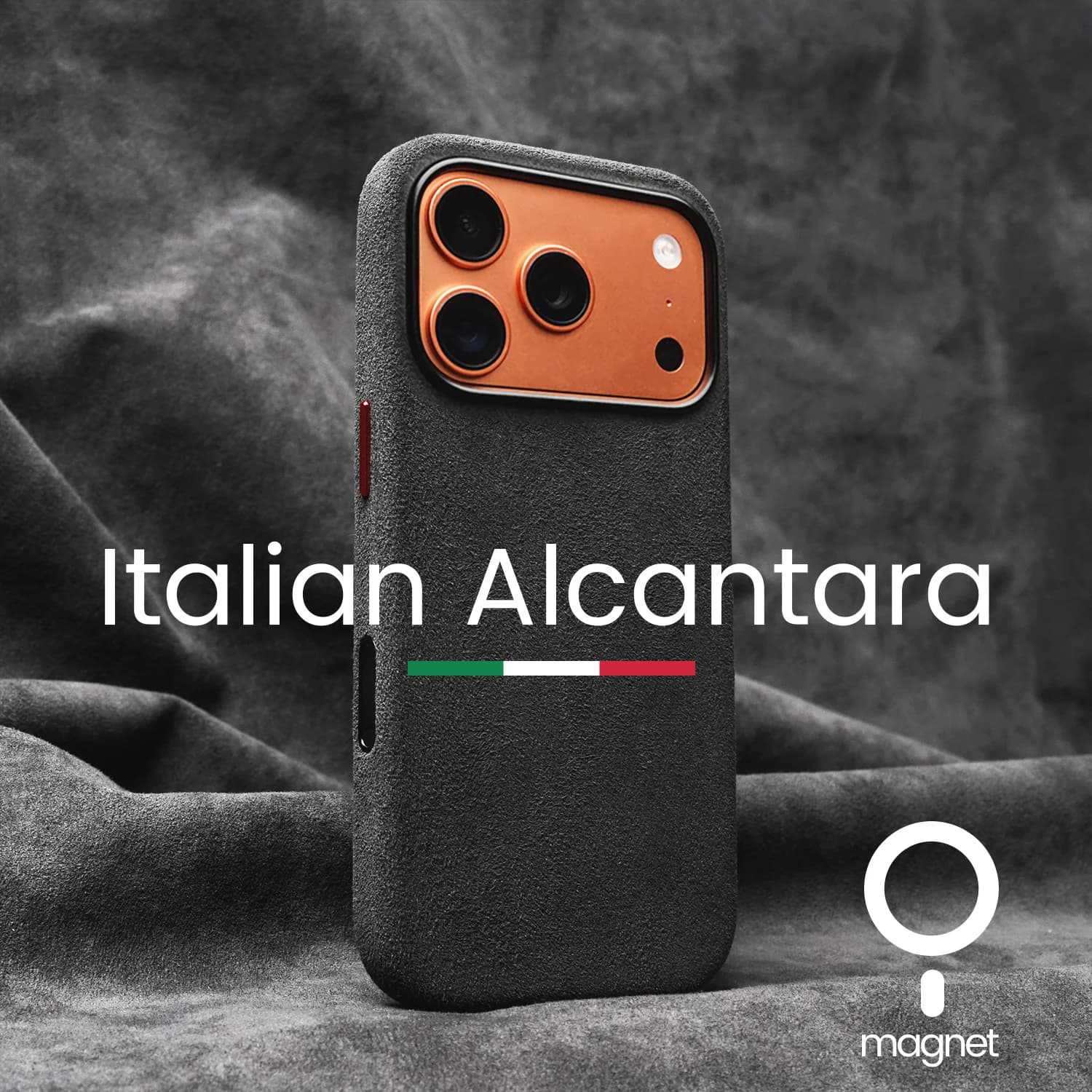 Custodia Magnetica in Alcantara per iPhone 17 16 Pro Max 15 14, Lussuosa in Pelle Scamosciata, Stile Supercar, con Protezione Fotocamera e Copri Pulsanti
