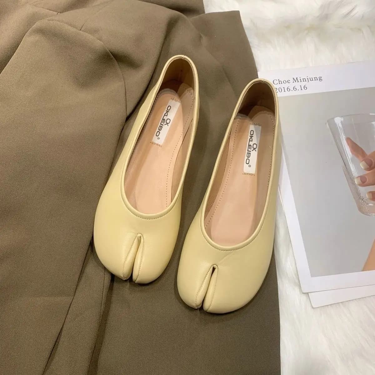 Women's Summer Footwear Flats Yellow Shoes For Woman 2025 Flat Round Toe Luxury Leather Casual Chic Point On Sale E Slip Young A