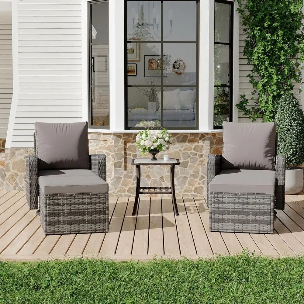 Set di mobili da giardino da 5 pezzi, set di 2 sedie girevoli in vimini 360 con 2 poggiapiedi, tavolino e cuscini, set da bistrot da giardino
