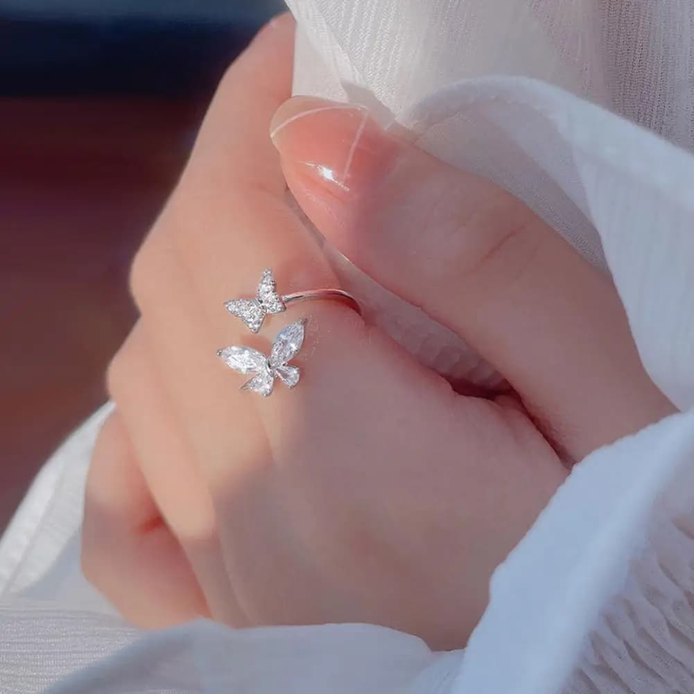 Anello aperto a farfalla Anello a farfalla regolabile alla moda per le donne Anello da dito color nastro di lusso Regalo per feste di gioielli da sposa