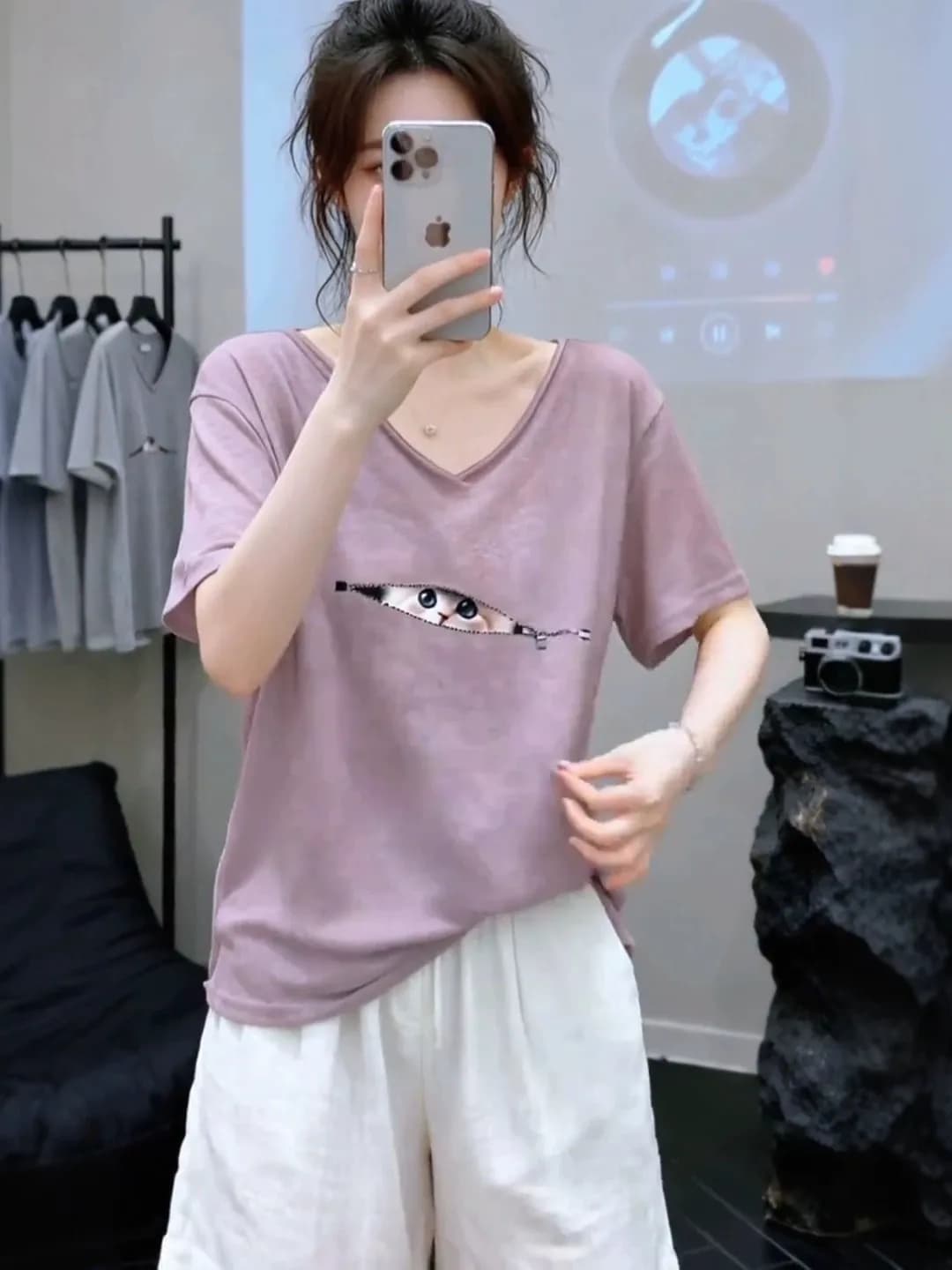 Korean Style V-Neck Short Sleeve T-Shirt Women's Loose Fit Summer plus Size Conceals Belly Creative Cartoon Print Top