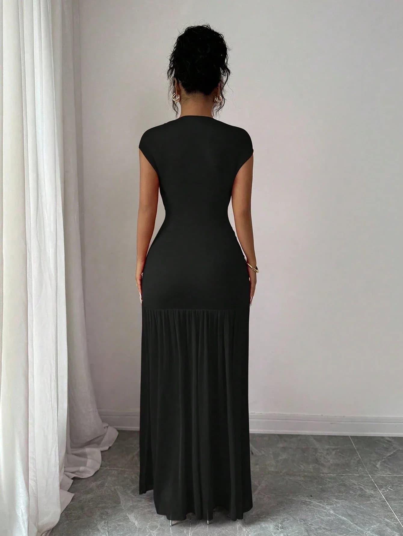 Elegant Solid Black Ruched Waist Pleated A-Line Maxi Dress For Party Evening Wear