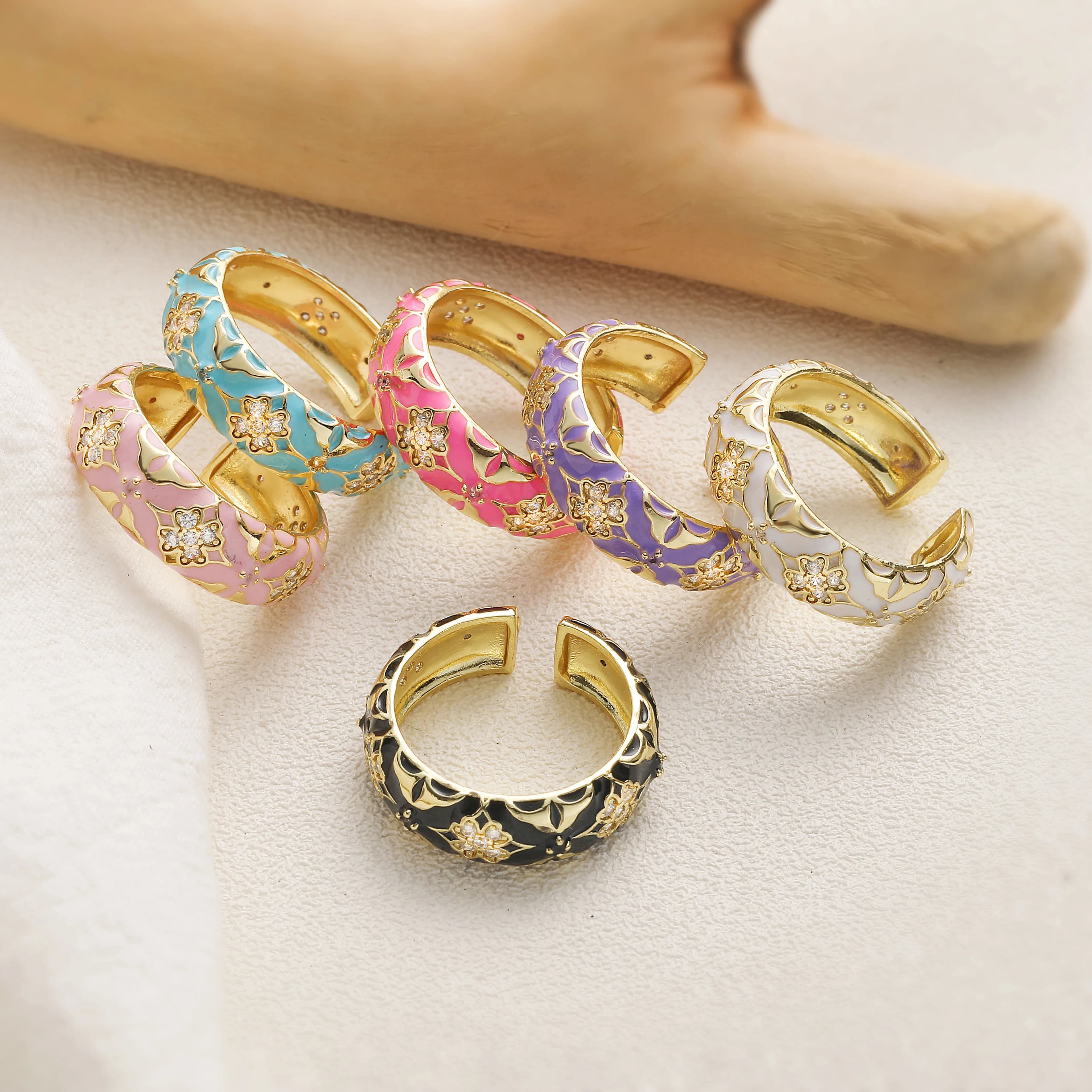 HECHENG, anello floreale con quadrifoglio e smalto gocciolante con zirconi cubici per le donne, regalo di gioielli dolci e romantici