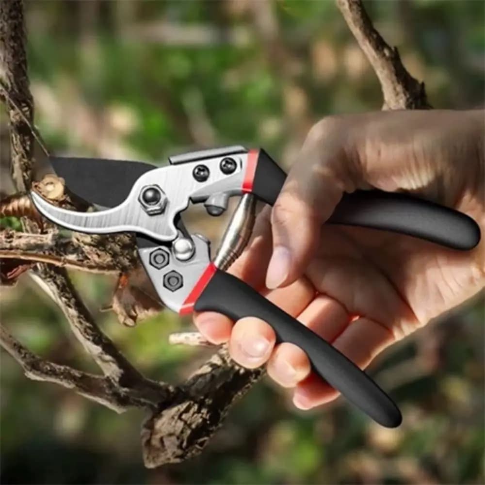 Efficient gardening shears Size professional branches for heavy loads Durable and multifunctional garden shearing tool
