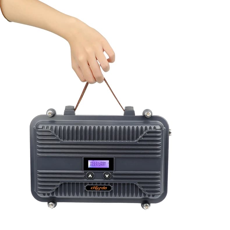 Vendita calda DMR Digital Mini Duplex UHF/VHF 10W Ripetitore portatile 20KM Campo di conversazione V9D Walkie Talkie Stazione base