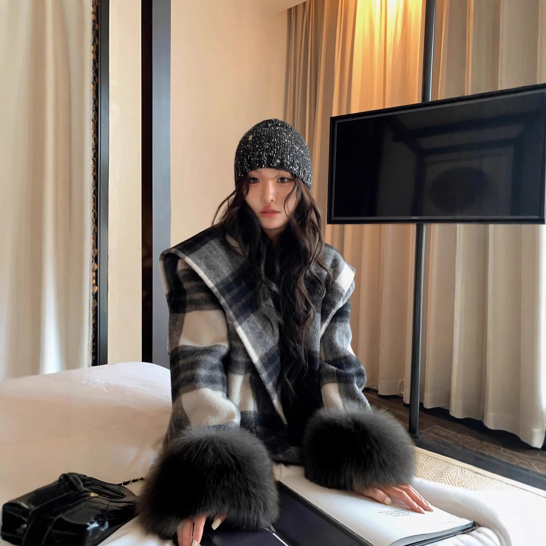 25Ss New Plaid Cloak Fox Fur Coat Women's 2025 Korean Double-Sided Cashmere Jacket Winter