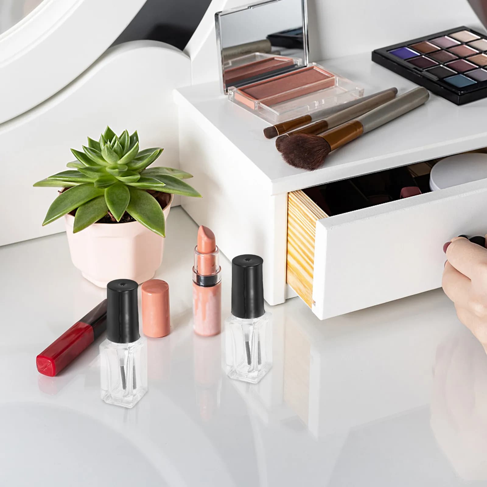20Pcs 5Ml Empty Transparent Nail Bottles Glass Refillable with Brush for DIY Nail Art Cuticle Oil Portable Dispenser