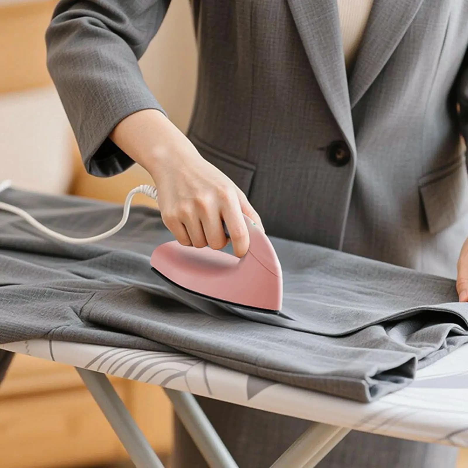 Piroscafo per vestiti Camicia elegante portatile Ferro da stiro a vapore Ferro da stiro a vapore da viaggio per vestiti per viaggi a casa Dormitorio d'affari Dormitorio Vacanze