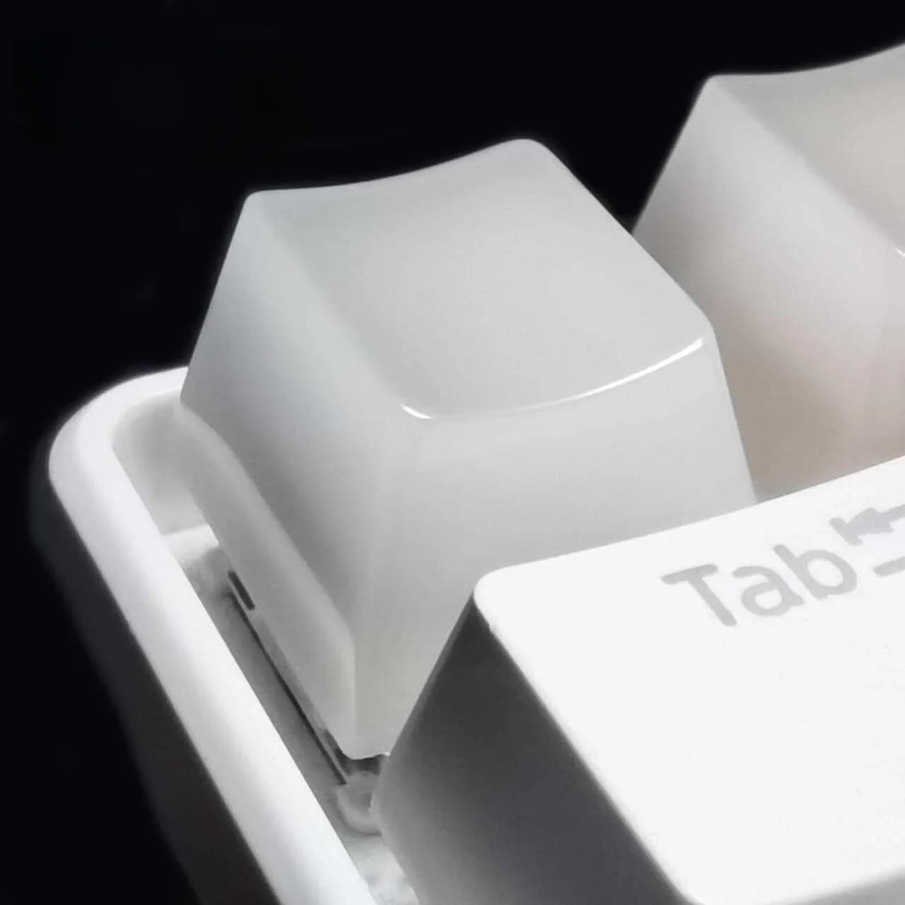 Copritasti personalizzabili con profilo OEM in resina traslucida ispirata alla giada per tastiere meccaniche MX Gioco e digitazione fai-da-te