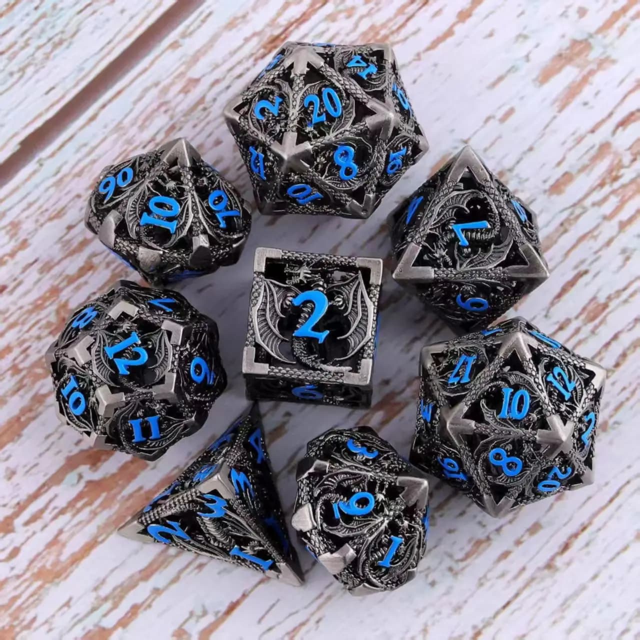 Set di dadi in metallo cavo Dadi Dragon DND Dadi in metallo per Dungeon and Dragons DND RPG Set di dadi poliedrici D100 D6 D8 D10 D12 D20