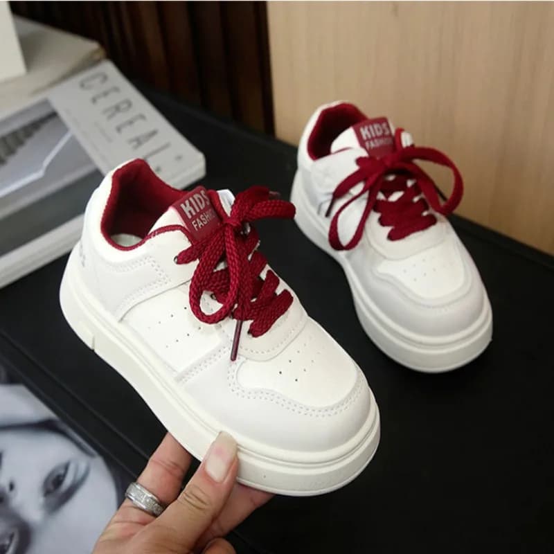 2025 Nuovo bambino bambino bambini moda design scarpe da passeggio sneakers bianche scarpe casual antiscivolo ragazzi scarpe da tavolo da esterno traspiranti