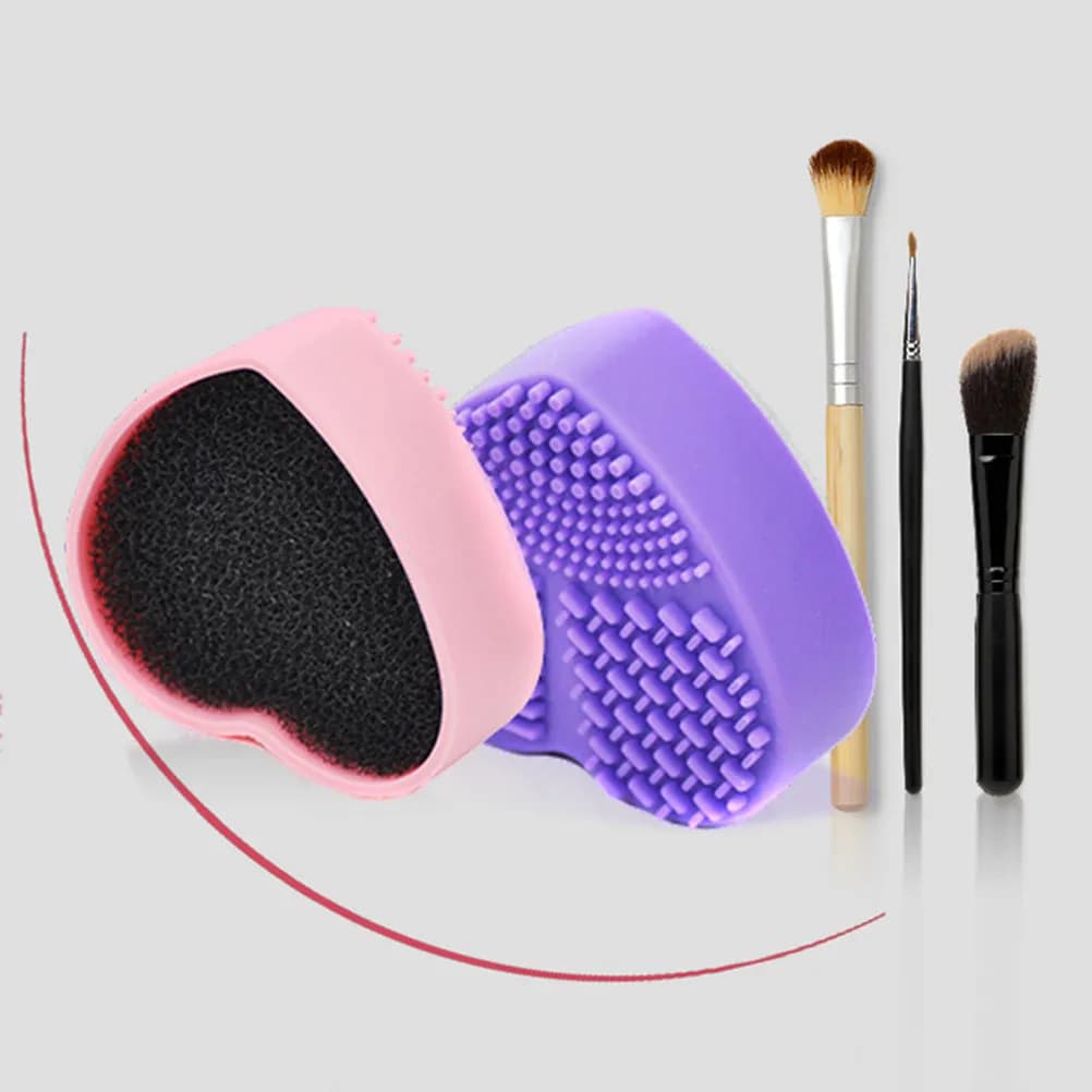 Heart Shaped Reusable Black Sponge Brush Cleaning Box for Eyeshadow Fast Color Switching Dry Wet Dual Use Portable Case