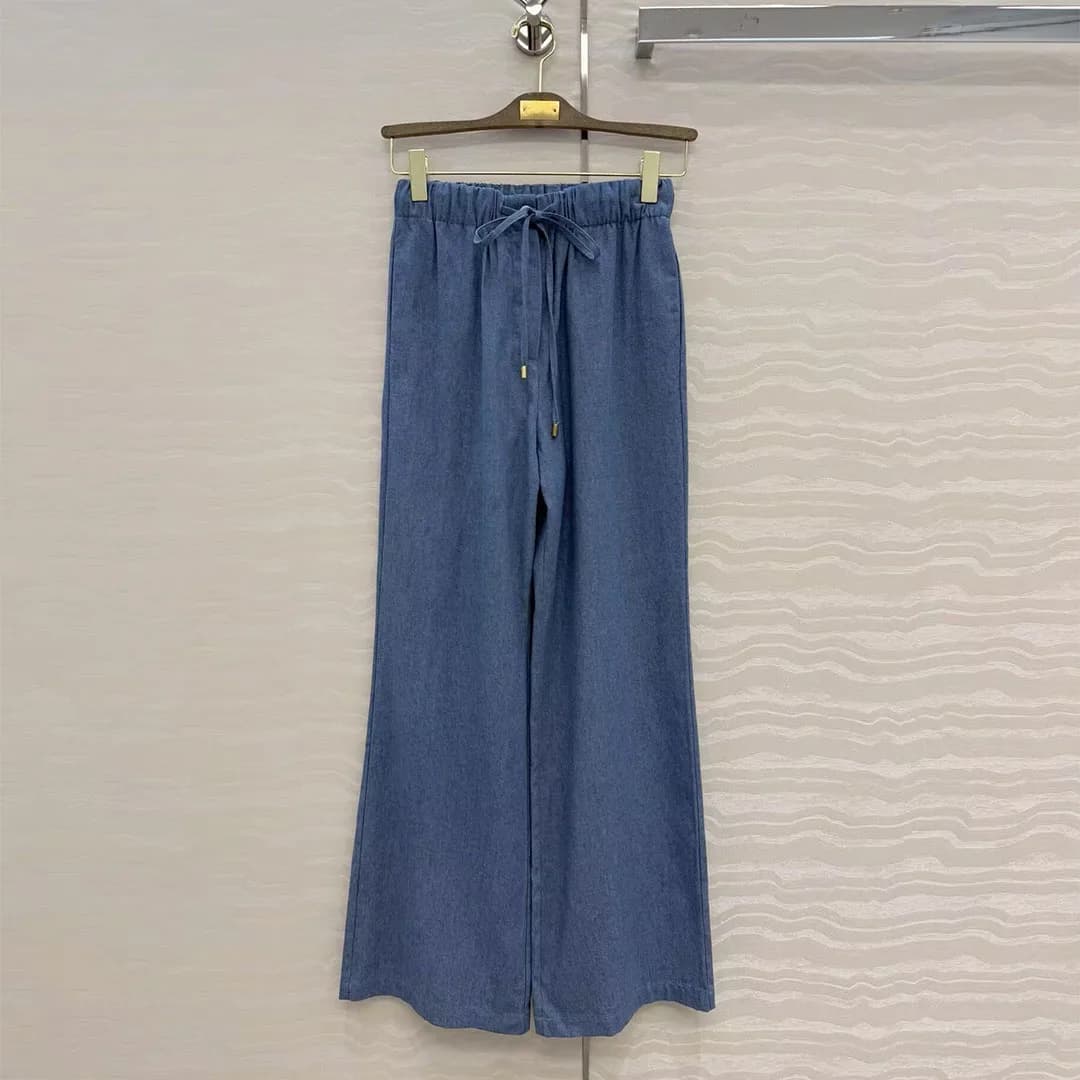Jeans in Denim Blu Sottile Stile Old Money Casual da Donna con Cintura Allacciata Elastica e Gamba Larga Primavera 2026