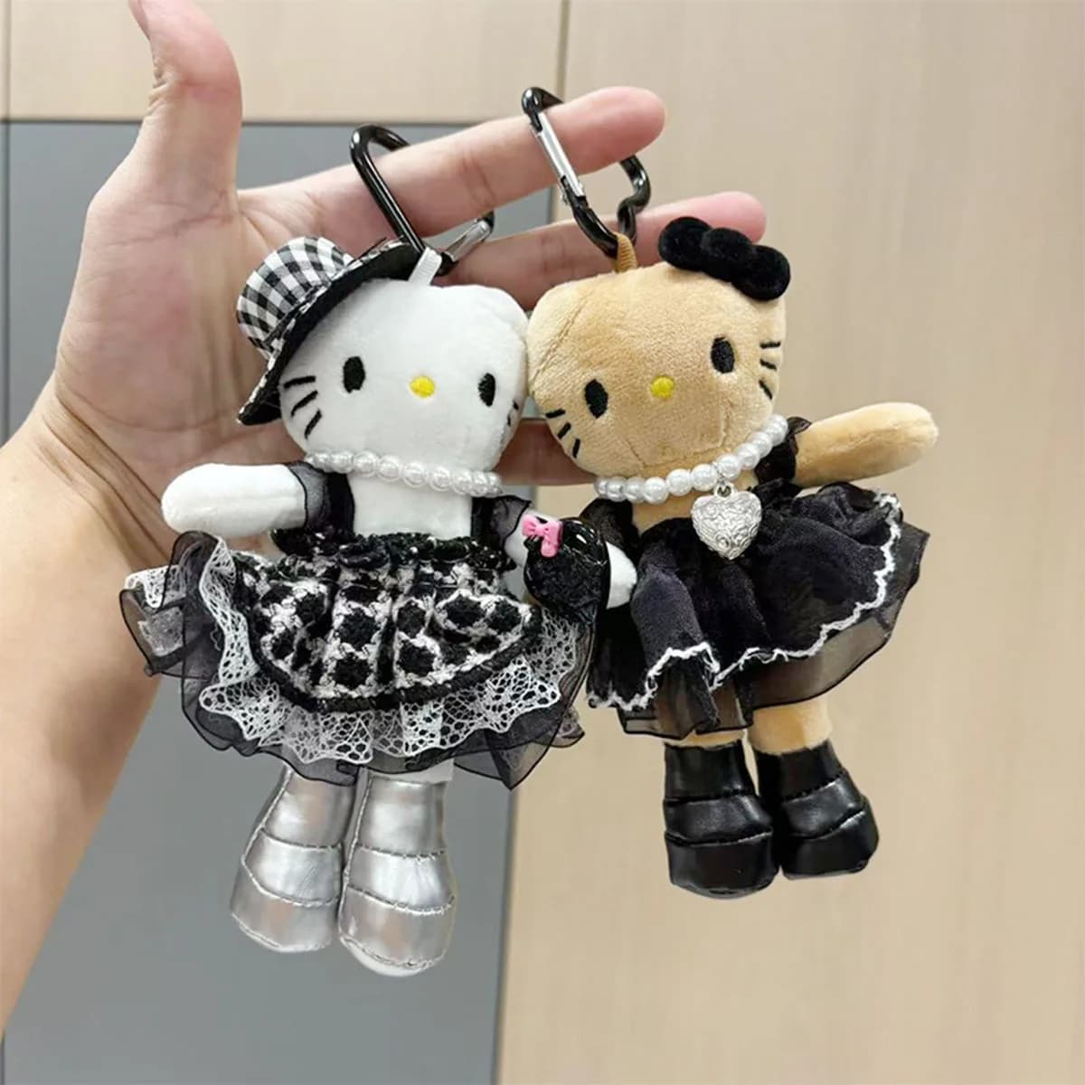 Portachiavi con personaggio creativo dei cartoni animati Hello Kitty di vendita caldo, borsa per abbigliamento versatile alla moda, ciondolo decorativo fai da te