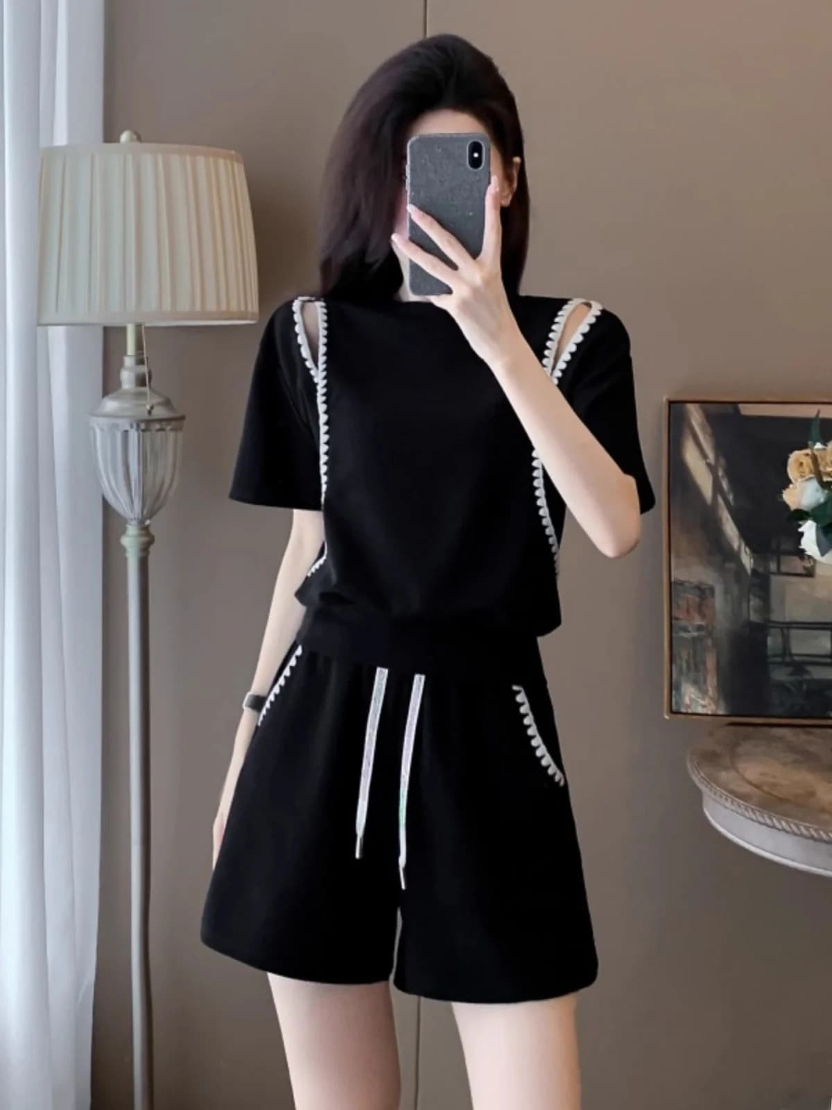 Summer New Style Casual Sportswear Set Women's Design Black Short Sleeve Top Shorts Two-Piece Set High-End Feeling European G...