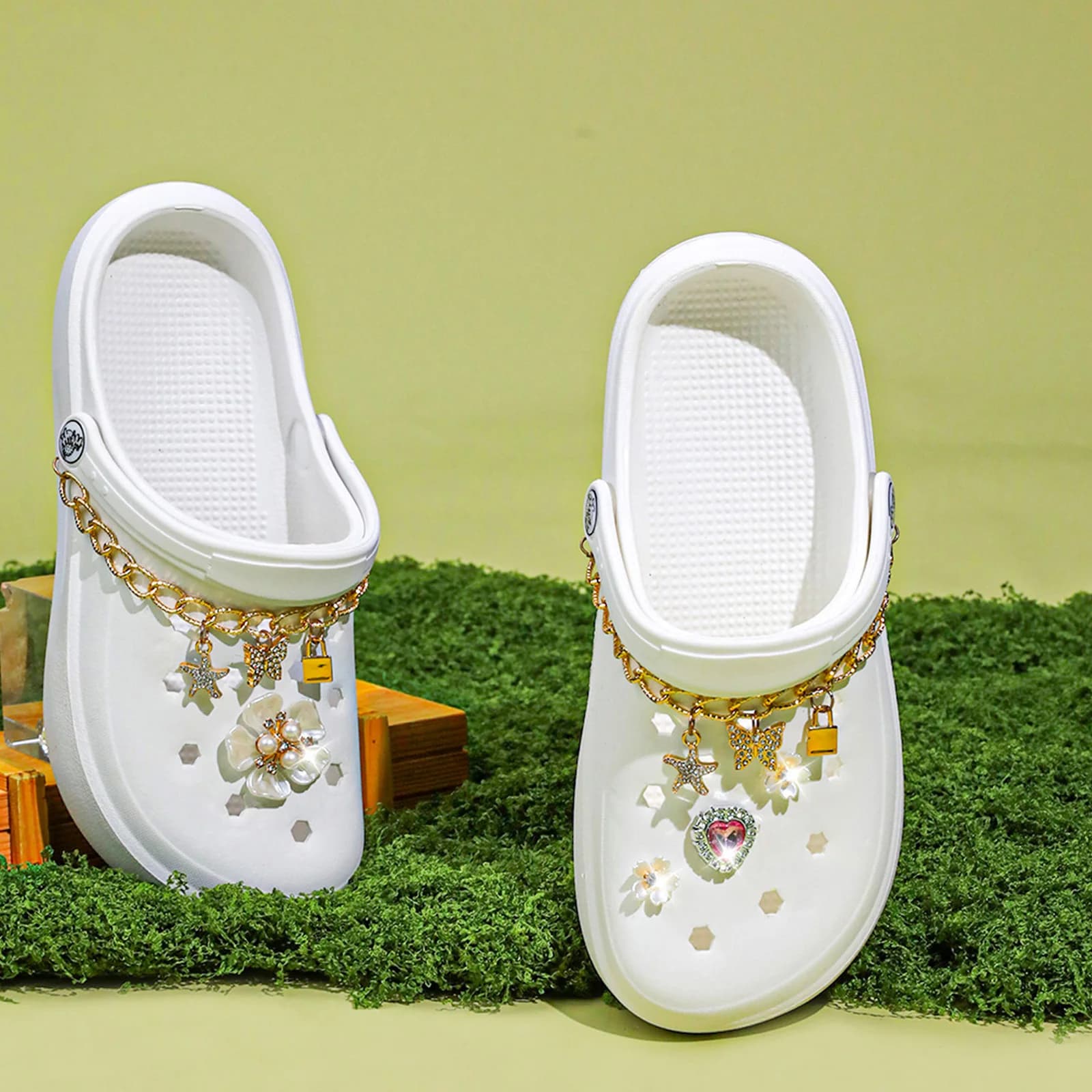 Casual Clog and Mules, Lightweight EVA Garden Shoes, Non-Slip Sandals, Breathable Slip-On Shoes for Indoor Outdoor 666