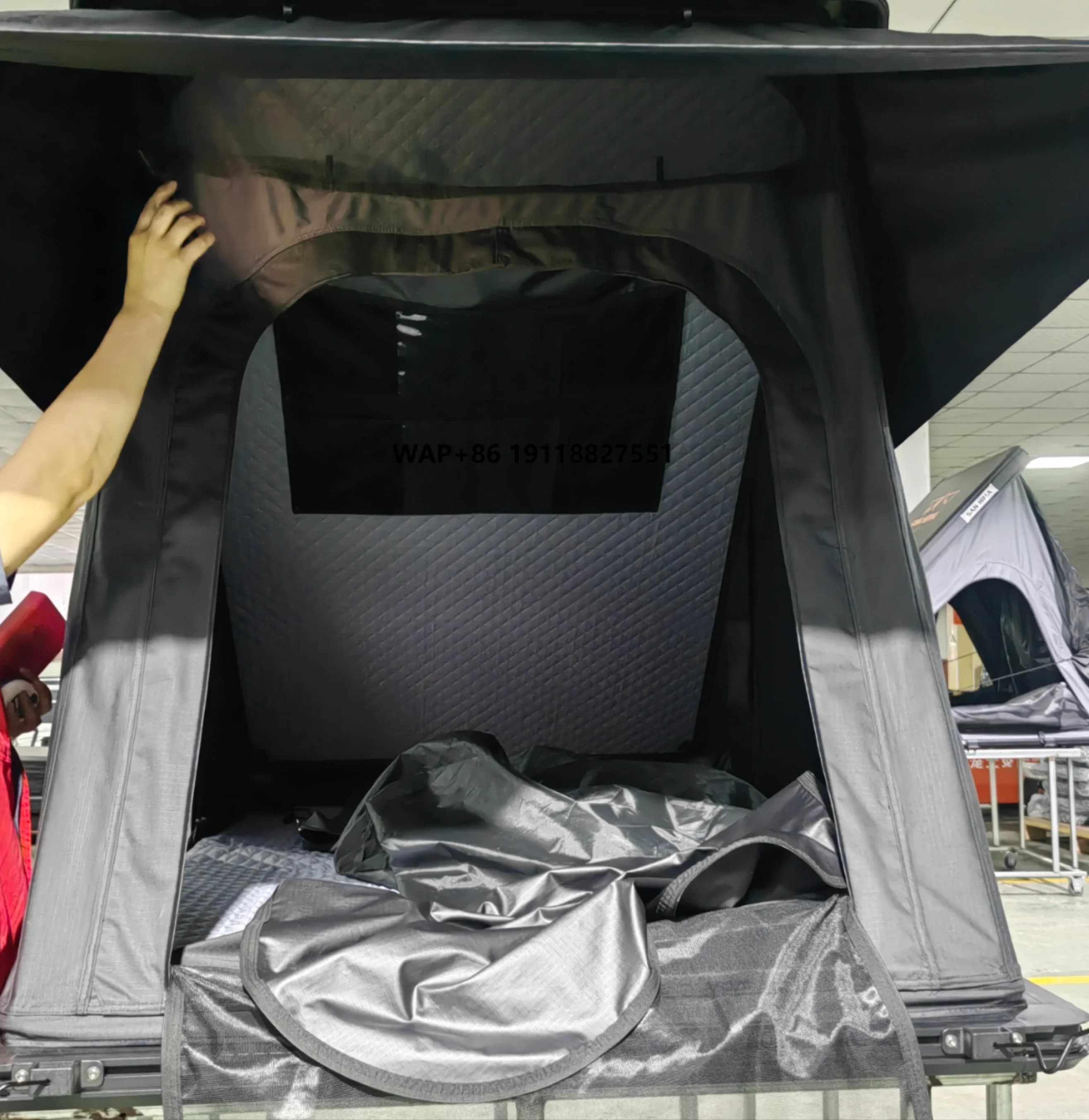 Tenda da Tetto Triangolare in Alluminio per 2-4 Persone, Impermeabile, in Tela Resistente, per Campeggio Estivo, Apertura Automatica Rapida per SUV
