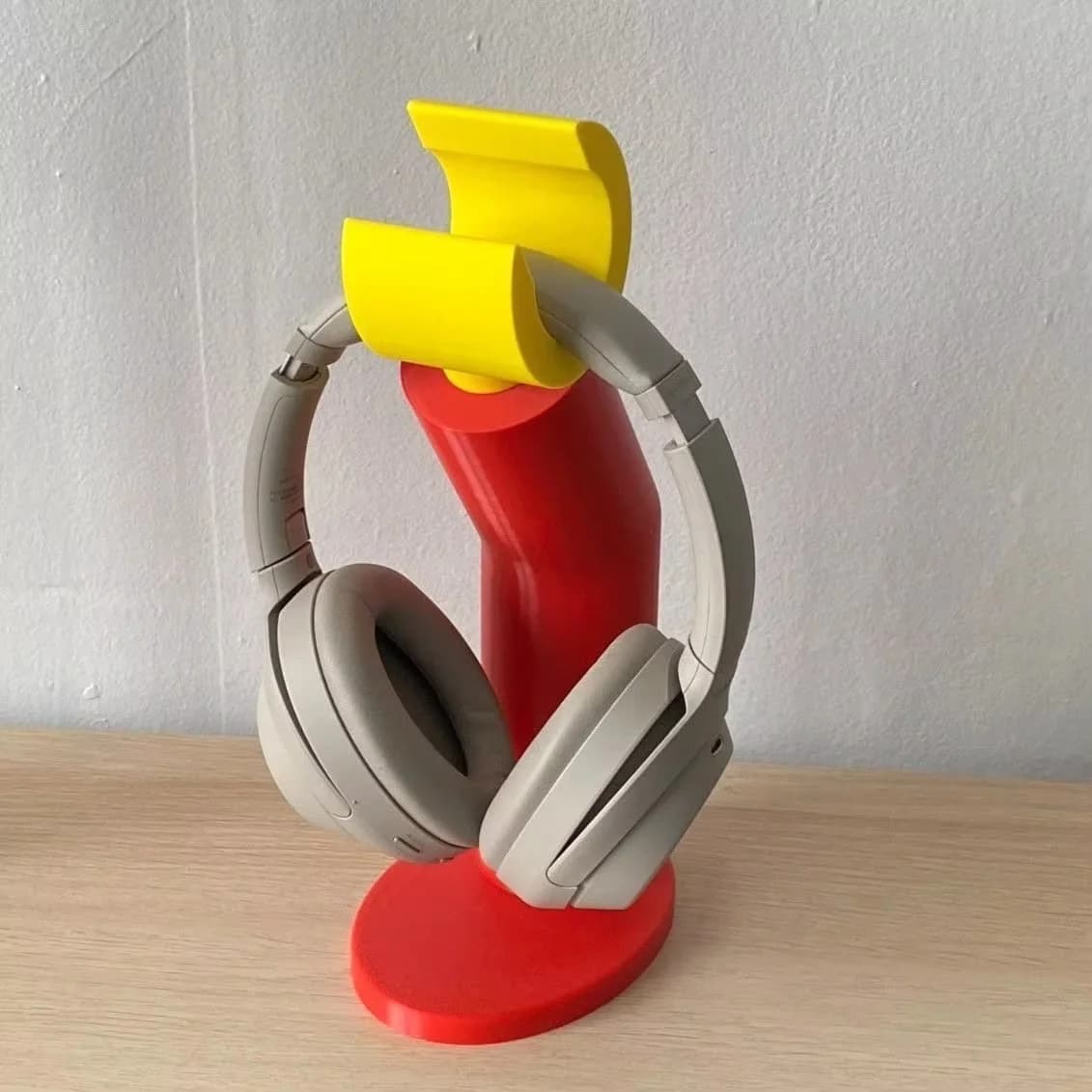 Supporto per cuffie a forma di braccio stampato in 3D Organizzatore da tavolo creativo Supporto per cuffie Decorazione da scrivania per ufficio da gioco