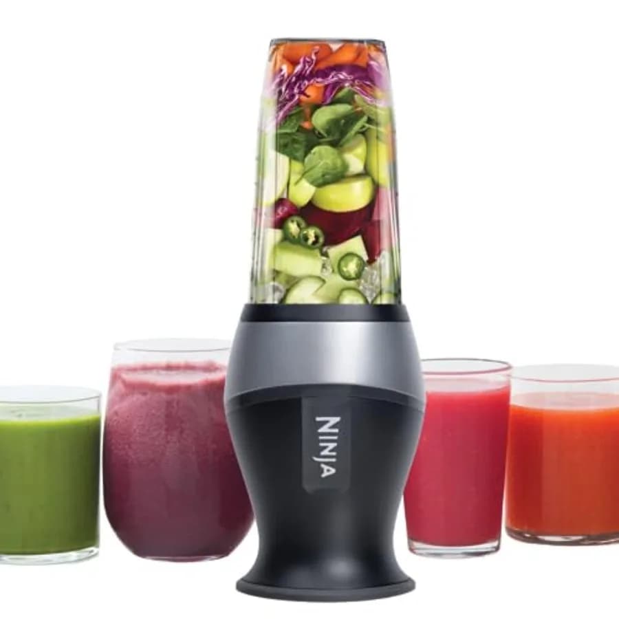 Frullatore Personale Portatile Fit Compt per Frullati, Smoothie, Preparazione Alimenti e Miscelazione Zen, Base da 700 Watt, 2 Contenitori da 6 oz. Coperchi con beccuccio per tazze