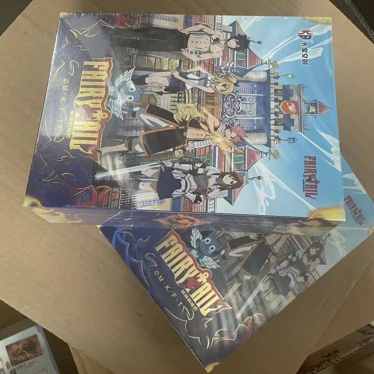 KABAO Fairy Tail TCG Booster Pack Ufficiale - 80 Carte Misteriose Lucide da Collezione - Miglior Gioco di Ruolo Fantasy Magico