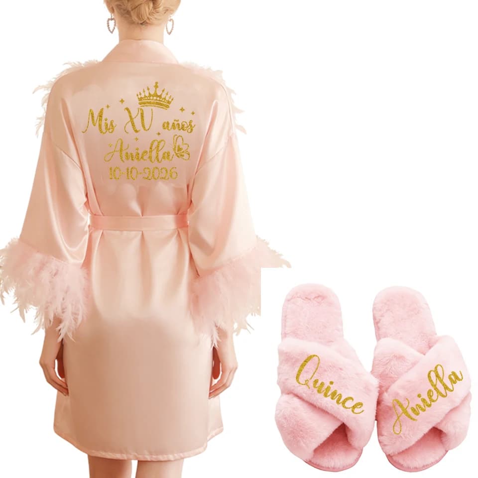 Accappatoio Personalizzato con Piume per Donne con Nome e Data - Vestaglia da Sposa o Damigella per Festa di Compleanno o Celebrazione Mis XV