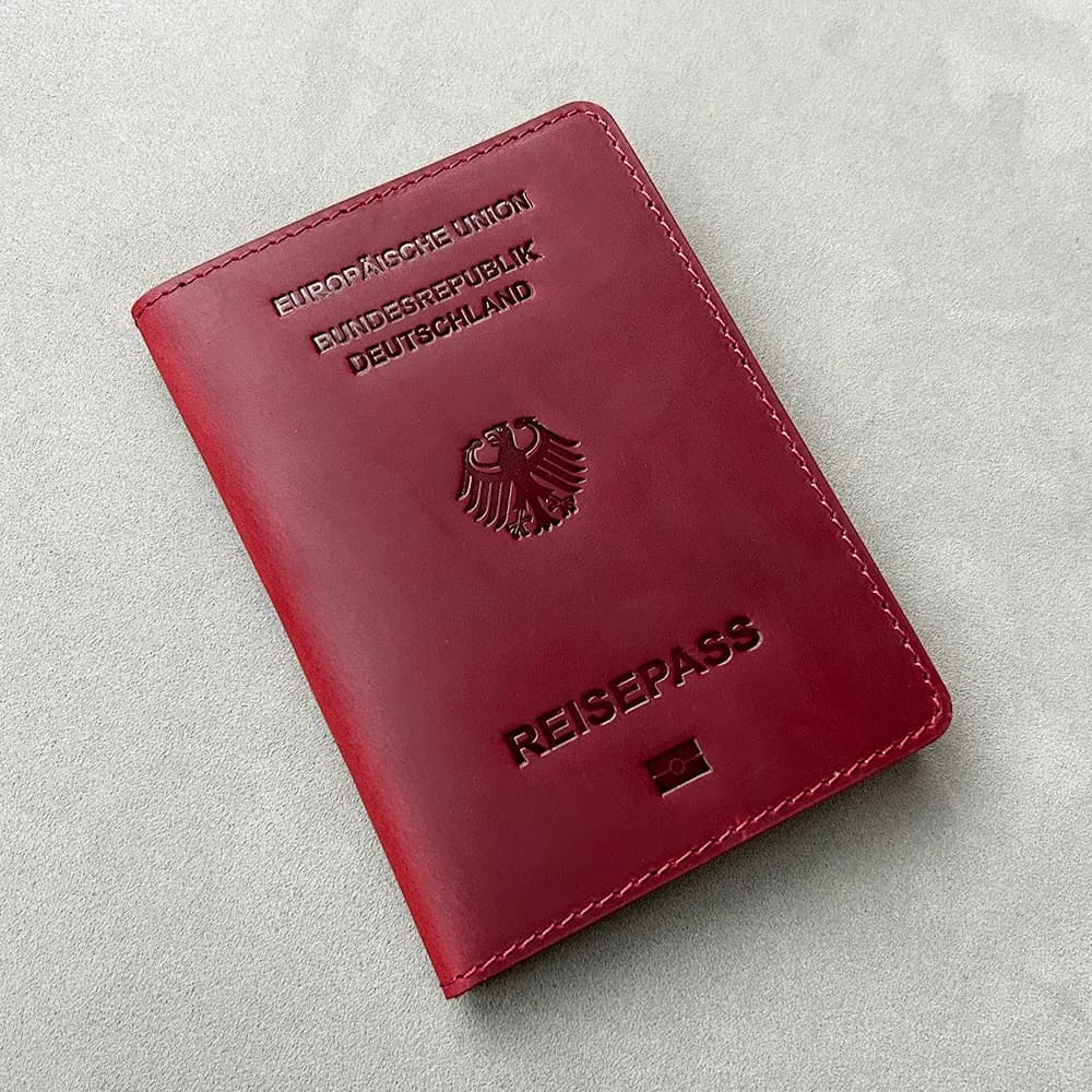 Custodia per passaporto in vera pelle tedesca personalizzata Crazy Horse Custodia per passaporto in vera pelle da uomo d'affari tedesca per passaporto
