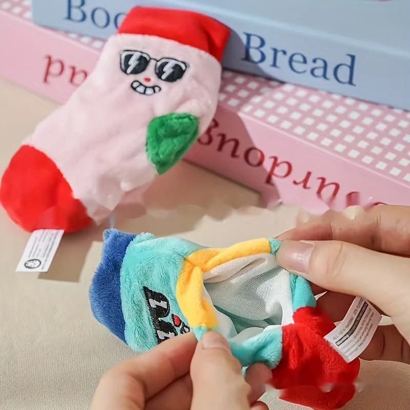 Giocattolo per cani di peluche stridulo Divertenti calzini di peluche per cani di piccola taglia media Gatti Simpatico giocattolo da masticare per animali domestici Regalo di compleanno Nascondere e cercare Giocattoli puzzle