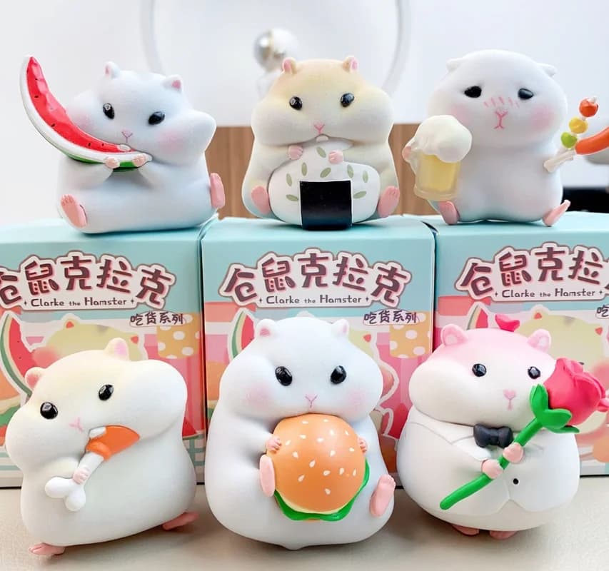 Disponibile: Clark l'Ormietto, un Simpatico Topo Gourmet, Blind Box, Mini Figura Kawaii, Perfetta Decorazione da Scrivania, Regalo di Compleanno per Ragazze