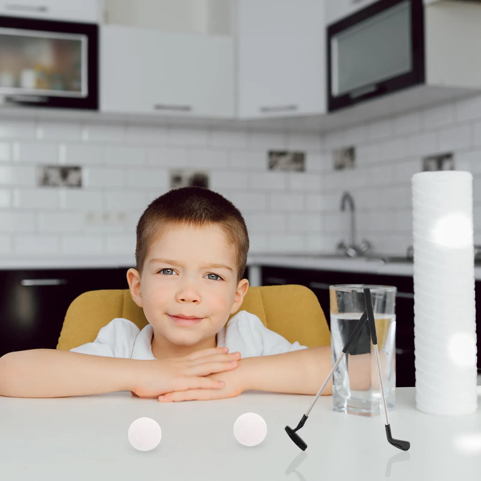 1 set di mazze da golf in miniatura per bambini, gioco da tavolo per interni ed esterni, set di putter in miniatura, migliora la concentrazione e lo sviluppo delle abilità