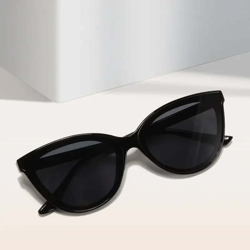 Large Frame Cat Eye Sunglasses Women New Retro Minimalist Style Gradient Sun Glasses High Quality Eyeglasses UV400 200000297