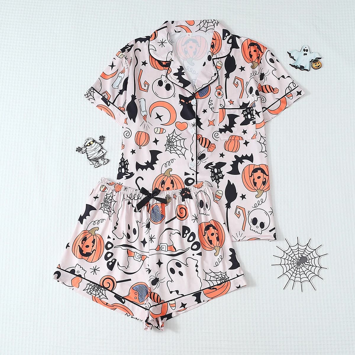 2-Piece Set of Quirky and Fun Pajamas with Apricot Base and Pumpkin and Black Cat Print, Spring/Summer Short-Sleeve Top with Rolled Collar and Bow Shorts, Women's Sleepwear Set, Home Wear Suitable for Halloween