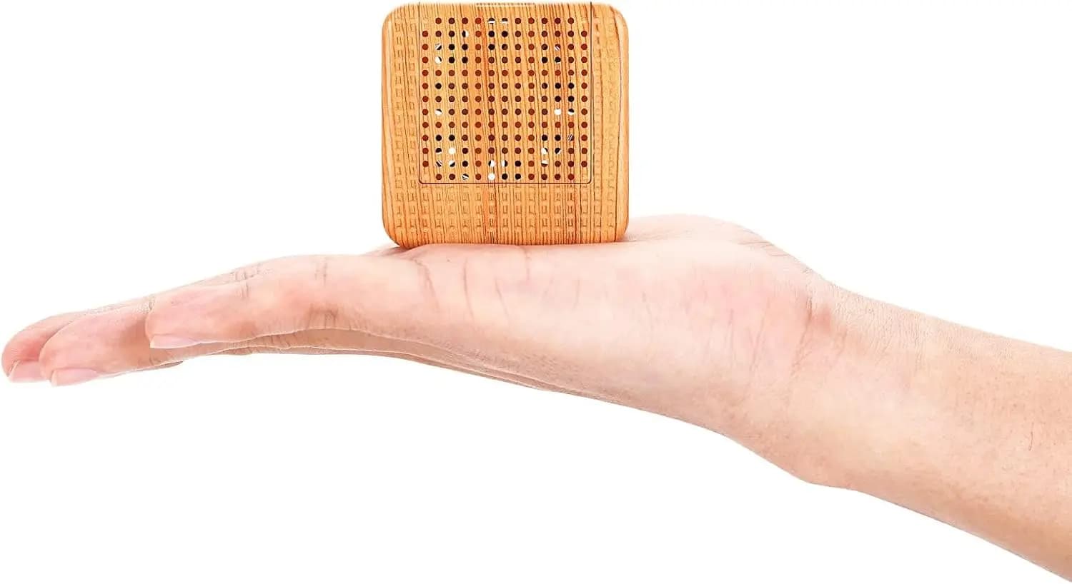 Mini Diffusore di Oli Essenziali Portatile per Auto o Viaggio, Silenzioso Senza Acqua Ricaricabile USB con 8 Cuscinetti