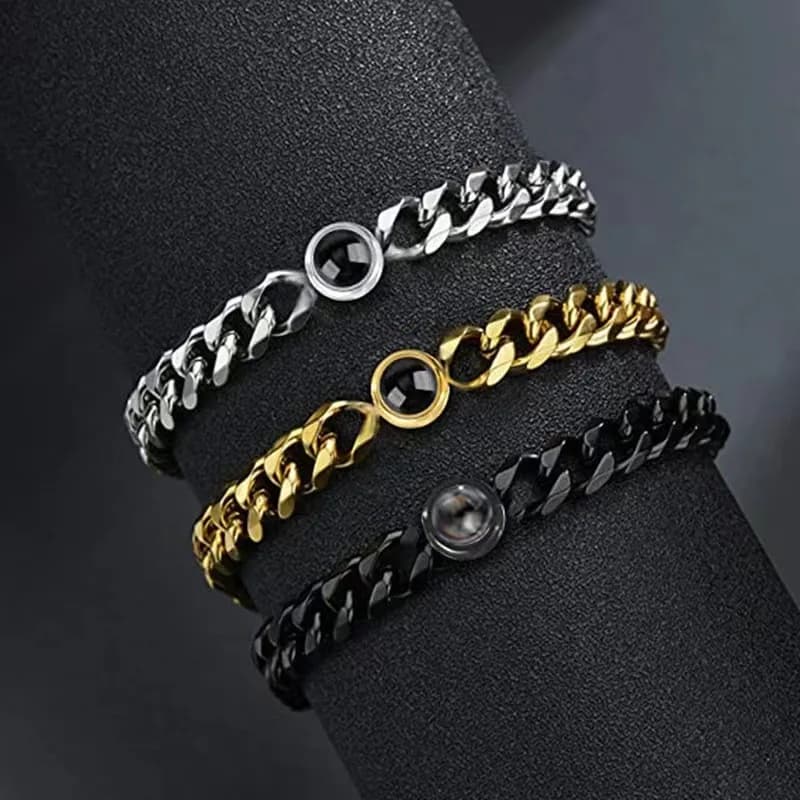 Braccialetti in acciaio al titanio 100 lingue Ti amo Proiezione Punk 2025 Moda Festa di Natale Nuovi regali romantici di gioielli