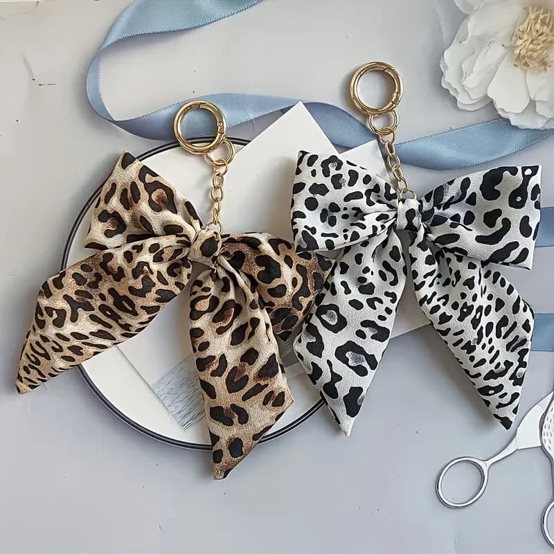 Single Leopard Print Bowknot Bag Charm | Elegant Zinc Alloy Keychain Accessory for Women'S Handbags, Wallets, and Keychains | Durable and Fashionable Design
