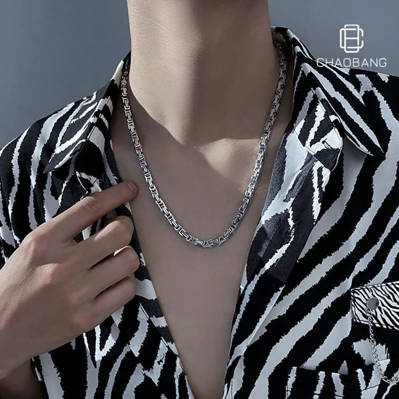 Collana da uomo in acciaio al titanio stile europeo e americano, catena semplice per clavicola, accessori personalizzati da uomo, versatile, stile hip hop, streetwear.