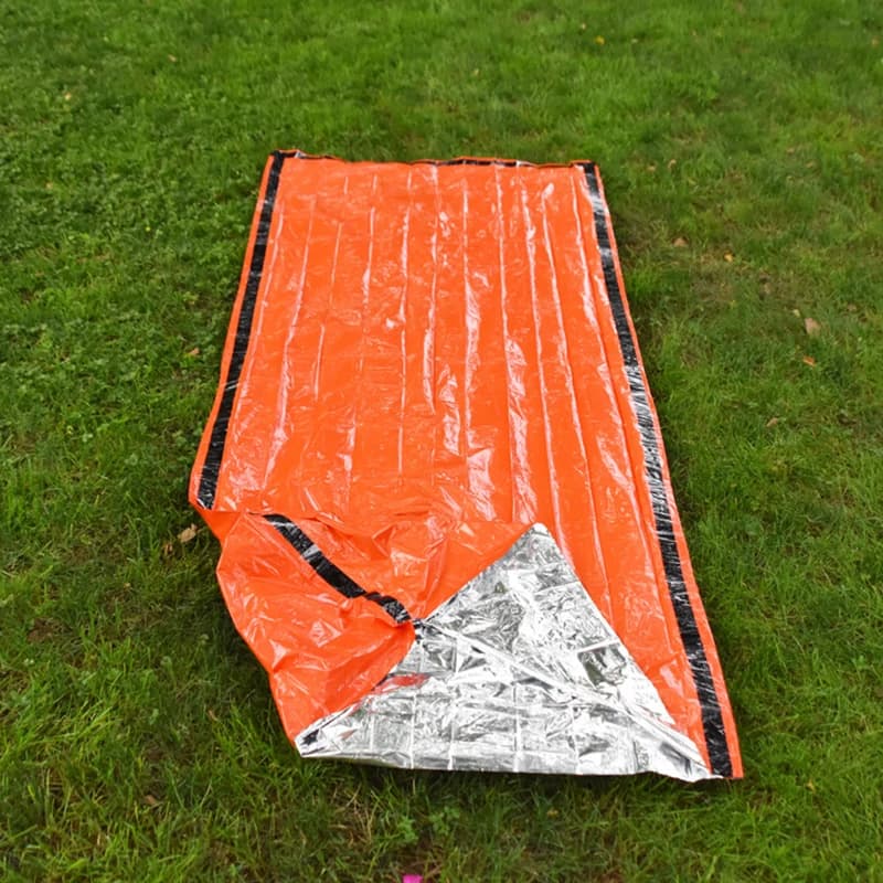 Ultra Waterproof Mylar Thermal Emergency Sleeping Bag Blankets Lightweight Survival Sleeping Bag Keep Warm For Camping Hiking