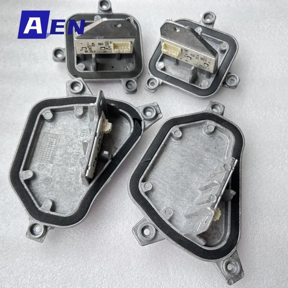 Set completo Moduli LED DRL bianchi originali 63117428792 Per il 2017-2019 BMW X1 F48 X2 F39 Faro LED Angel Eye DRL 63117428791