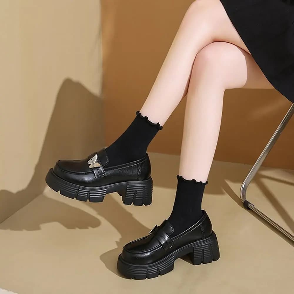 Mocassini slip-on con fondo spesso da donna con nodo a farfalla, tacco piatto nero perla, scarpe casual con punta tonda stile britannico alla moda
