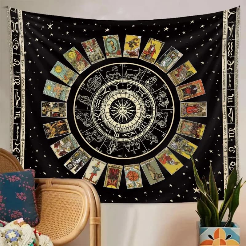 Le tappezzerie con carte dei Tarocchi VIKAMA e le decorazioni da appendere con grafici astrologici sono adatte per essere appese in soggiorni e camere da letto