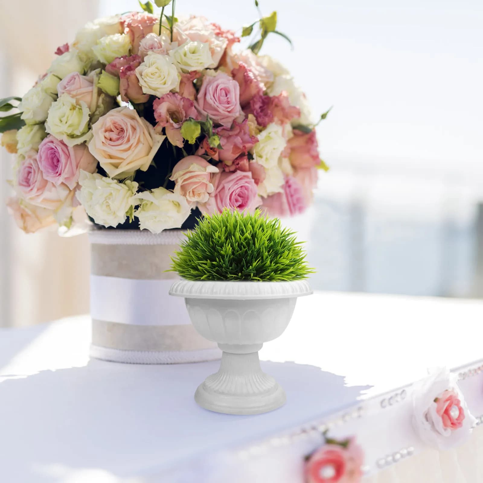 Set di 4 Mini Vasi Romani in Plastica, Portafiori Decorativi in Stile Europeo per Matrimoni, Giardini e Balconi