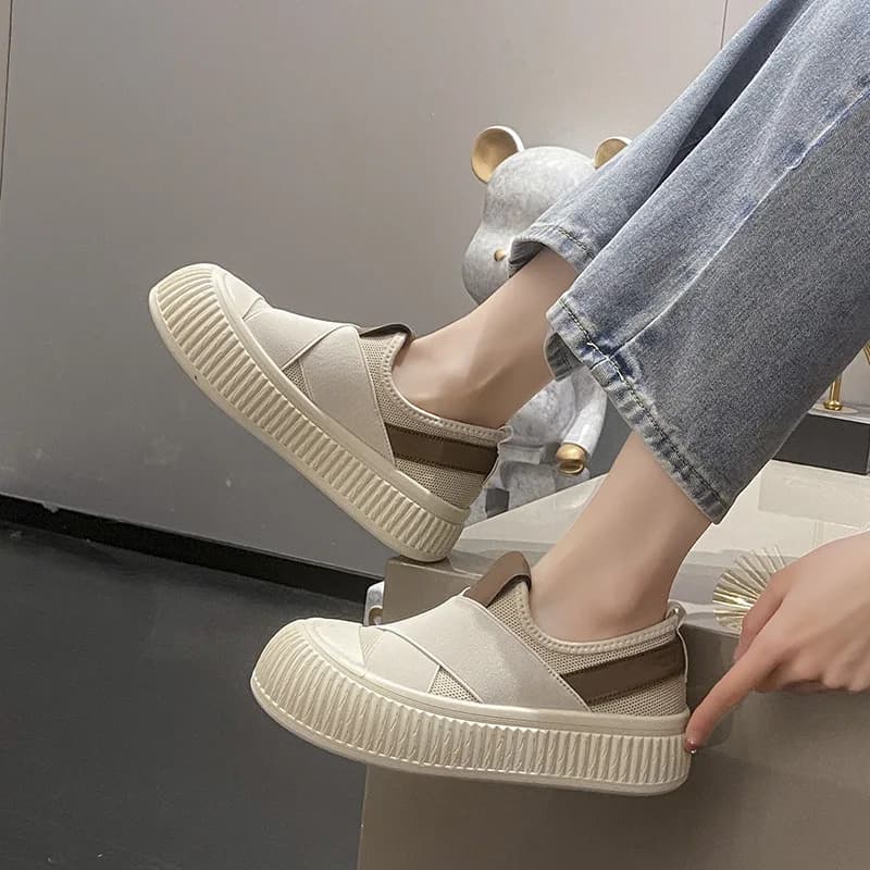 2026 New Retro Casual Shoes, Korean Style Breathable Sports Skate Shoes, Anti-slip Wear-resistant Low Cut White Sneakers