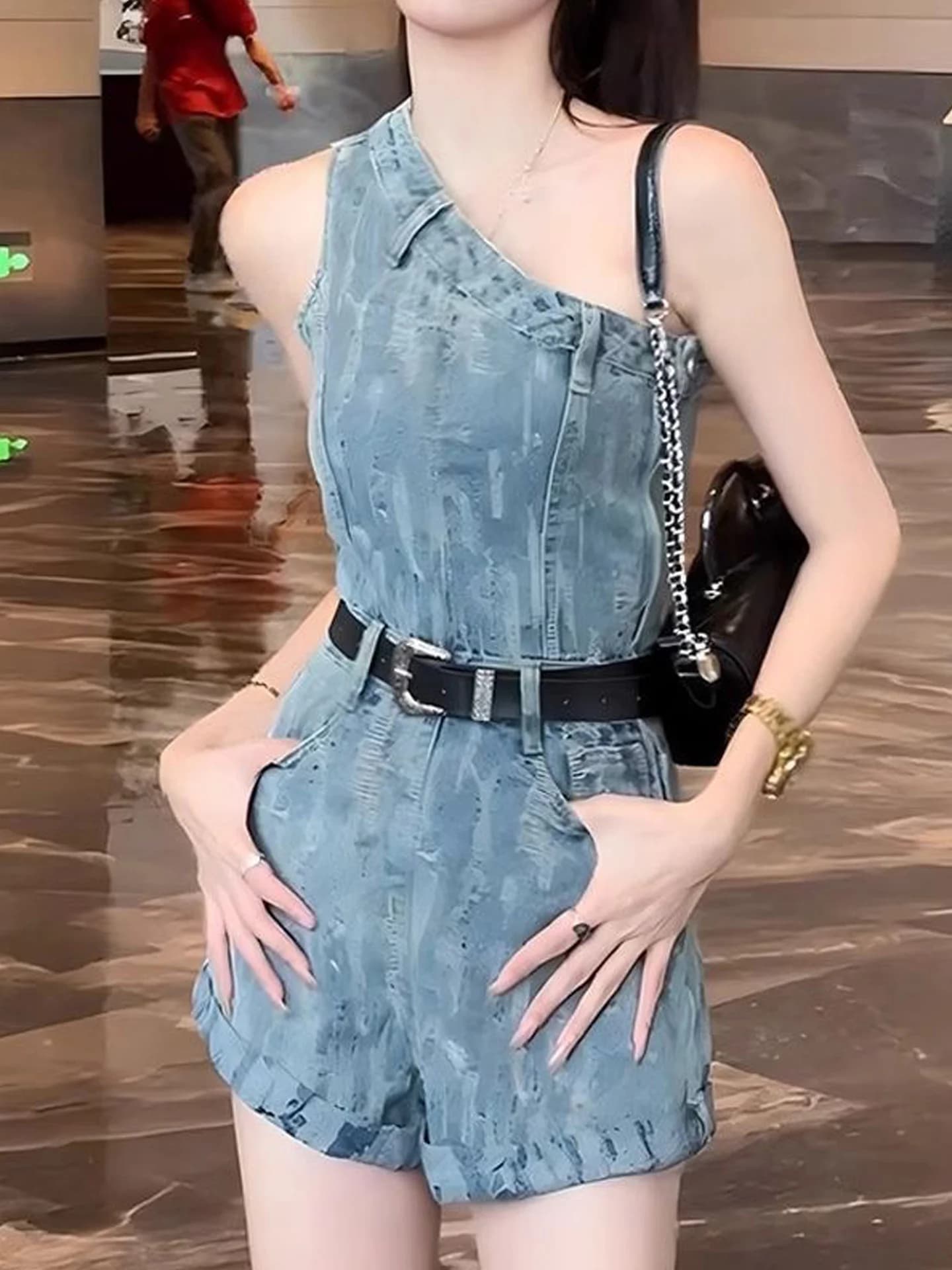 Retro Diagonal Shoulder Design Denim Jumpsuit Women Summer New Style Elegant Loose High Waist Slim Wide Leg Shorts