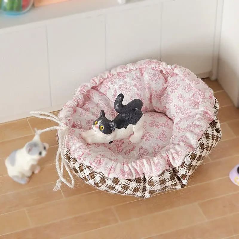 1Pcs 1/12 Dollhouse Miniature Cat Bed Model Adjustable Pet Mat Living Room Scene Decor Accessory