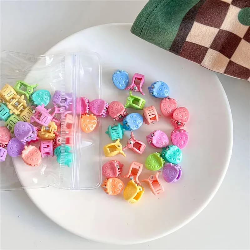 30 Pezzi/Lotto Accessori per Capelli alla Moda per Donne, Graziose Mini Mollette a Forma di Fragola, Piccole Clip Colorate in Plastica per Bambini