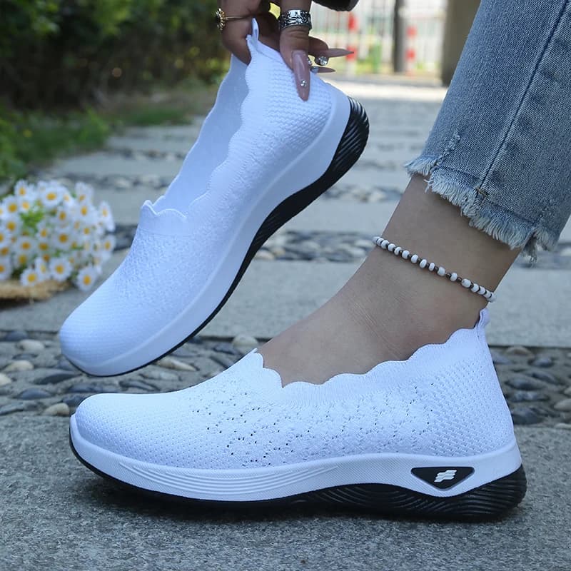 White Scalloped Edge Knit Slip-On Shoes, Lightweight Breathable Casual Sneakers for Seniors, Comfortable Mother's Day Shoes
